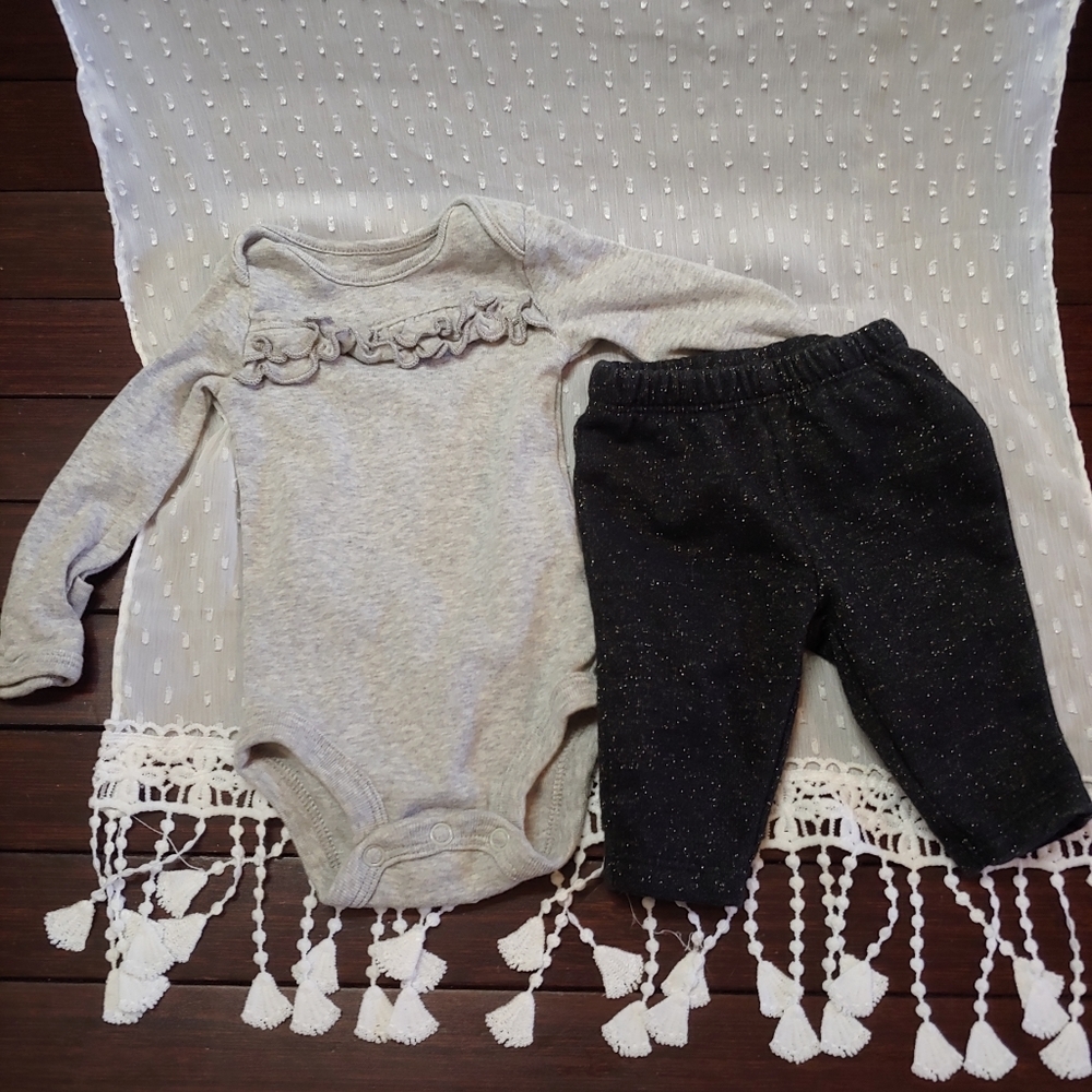 Carter's & child of mine Outfit, Newborn
